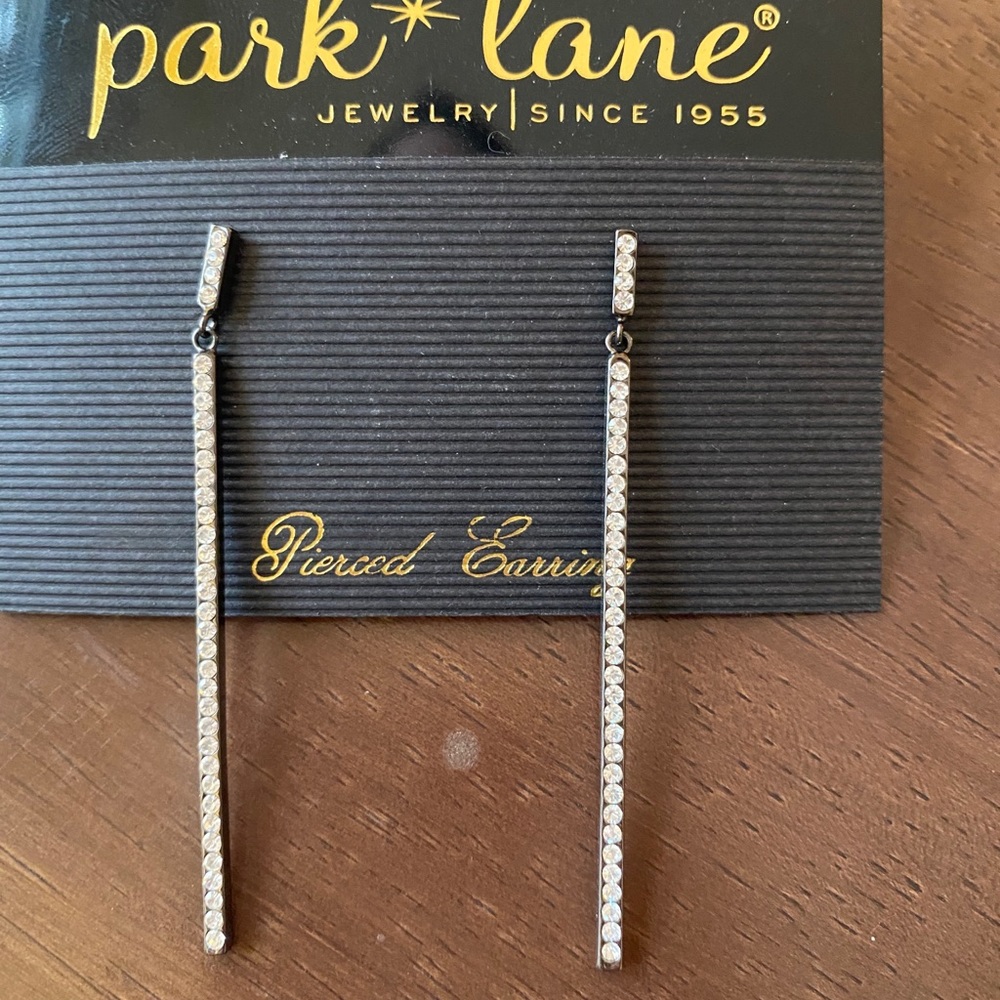Park Lane STILETTO earrings in hematite